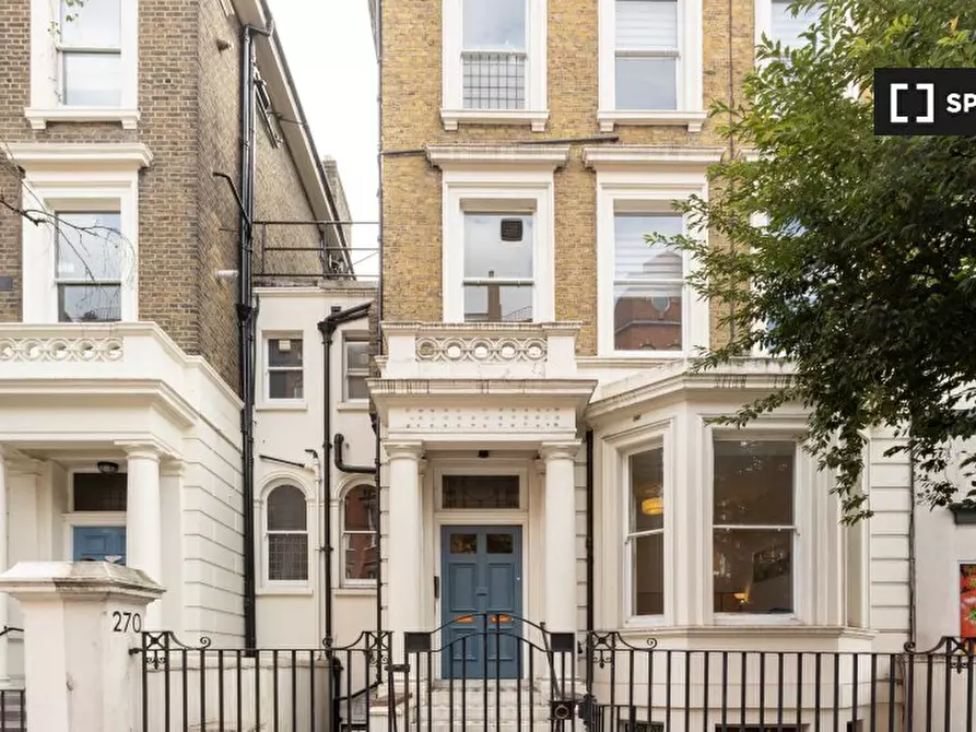 Immagine 8 di Camera condivisa in affitto  in Lower Ground a Kensington