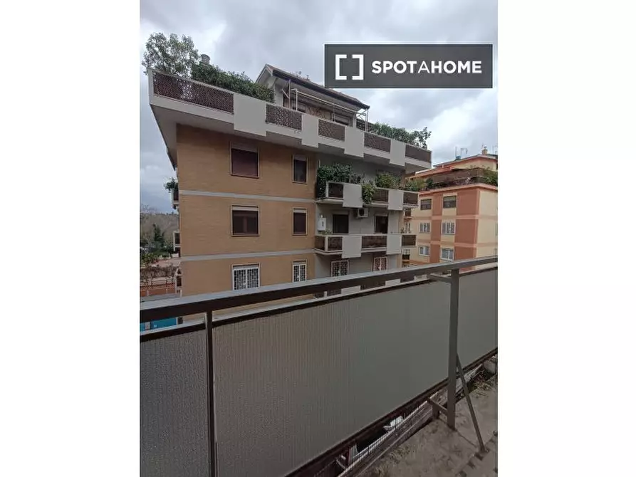 Immagine 5 di Camera condivisa in affitto  in Via Cornelio Magni a Roma
