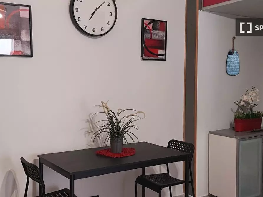 Immagine 6 di Appartamento in affitto  in Via Trinitapoli a Roma