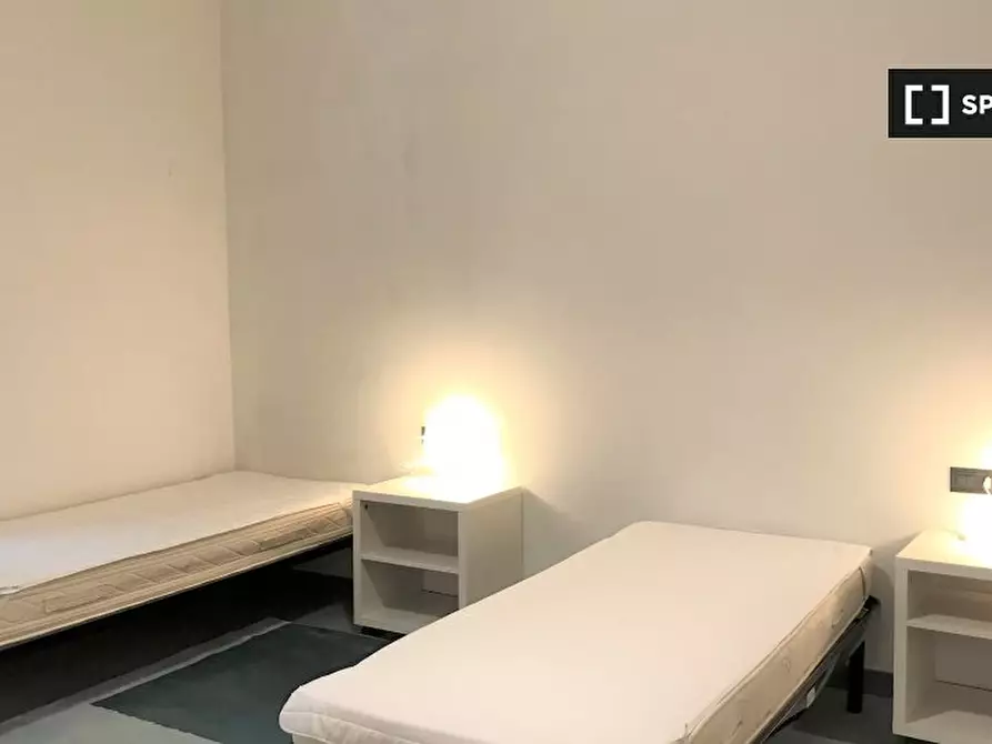 Immagine 2 di Camera condivisa in affitto  in Viale Beatrice D'Este a Milano