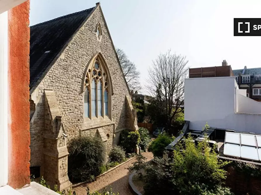 Immagine 8 di Appartamento in affitto  in Rosslyn Hill a Camden Town