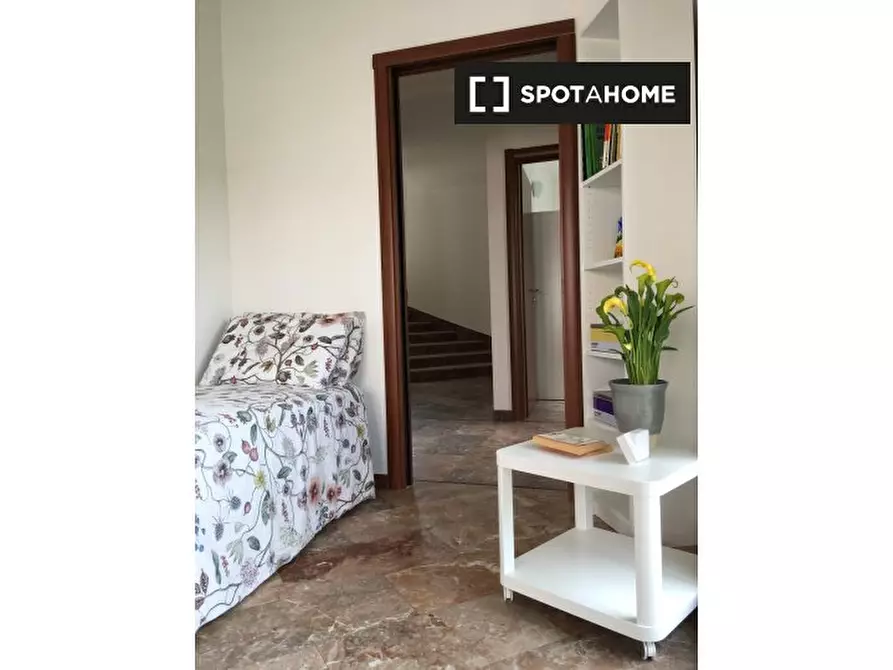 Immagine 5 di Camera condivisa in affitto  in Via Domenico Turazza a Padova