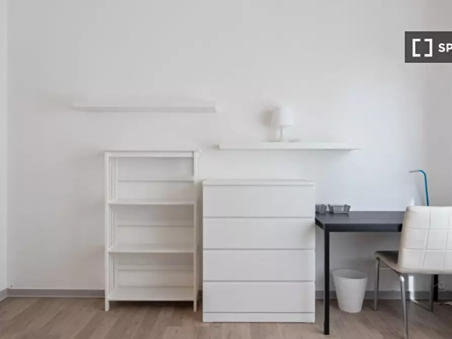 Immagine 4 di Camera condivisa in affitto  in Piazza Bolivar a Milano