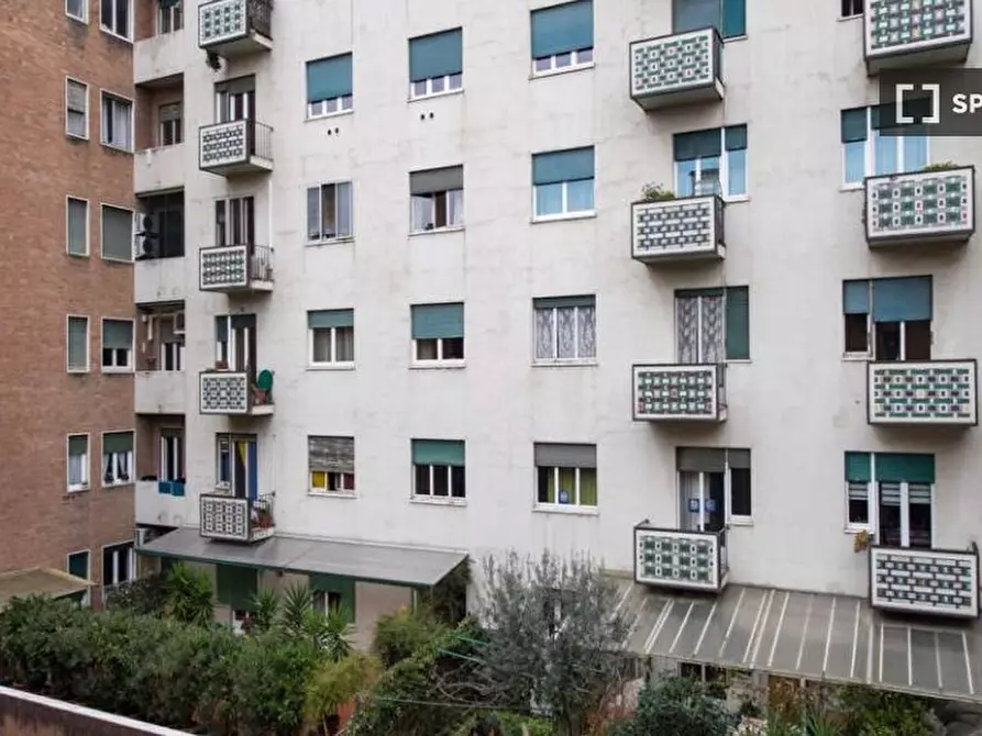 Immagine 2 di Camera condivisa in affitto  in Via del Borgo di San Pietro a Bologna