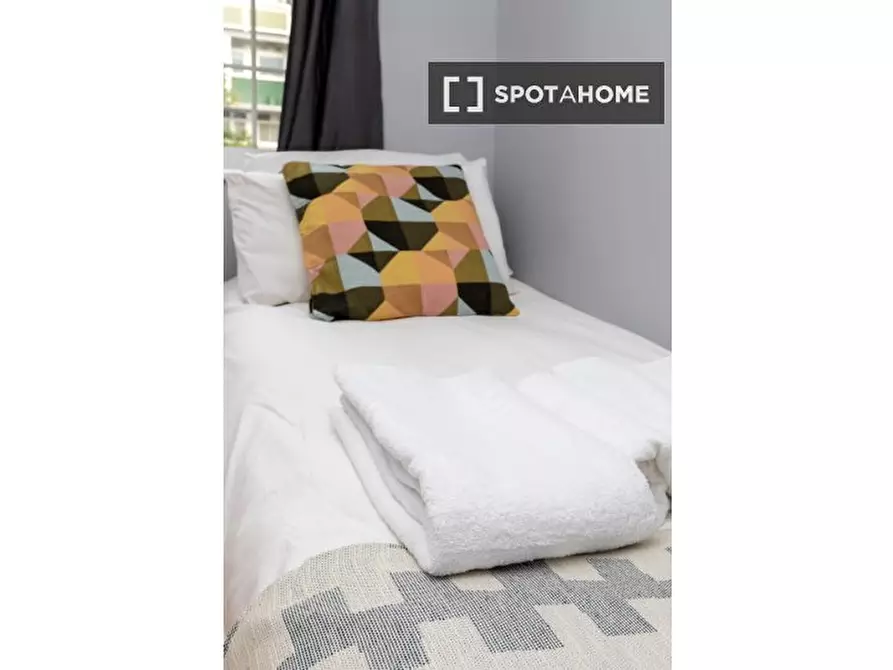 Immagine 11 di Appartamento in affitto  in Havil St a Camberwell