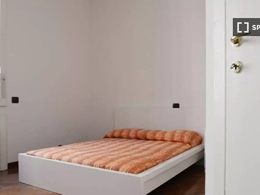 Immagine 1 di Camera condivisa in affitto  in Via  Angelo Mauri a Milano