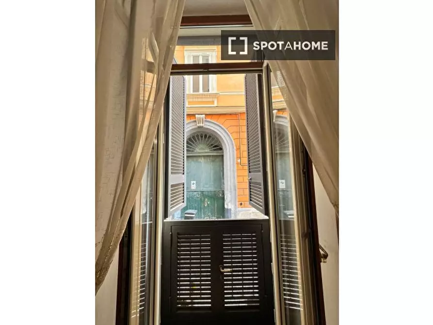 Immagine 19 di Appartamento in affitto  in Salita Pontecorvo a Napoli