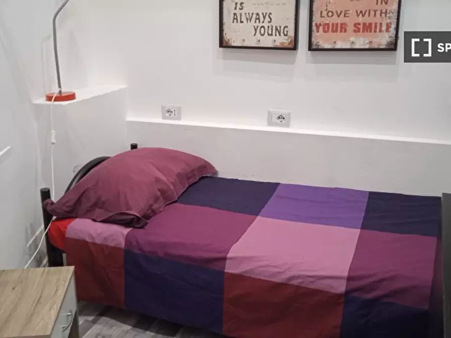 Immagine 6 di Camera condivisa in affitto  in V.le Leonardo da Vinci a Roma