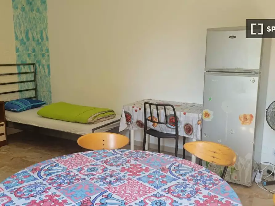 Immagine 4 di Camera condivisa in affitto  in Via Luciano Manara a Padova