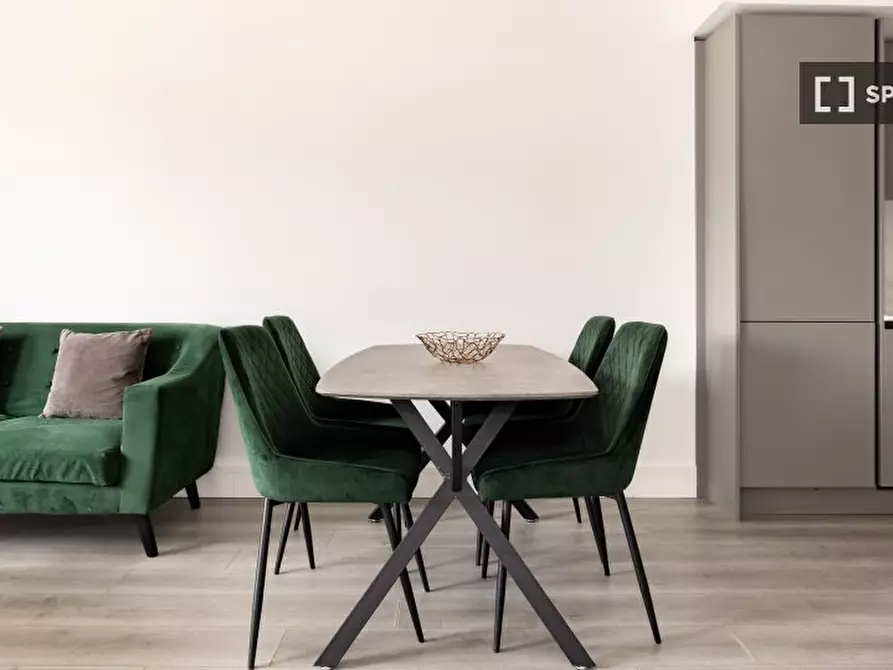 Immagine 6 di Appartamento in affitto  in Harlequin Ave a Hounslow