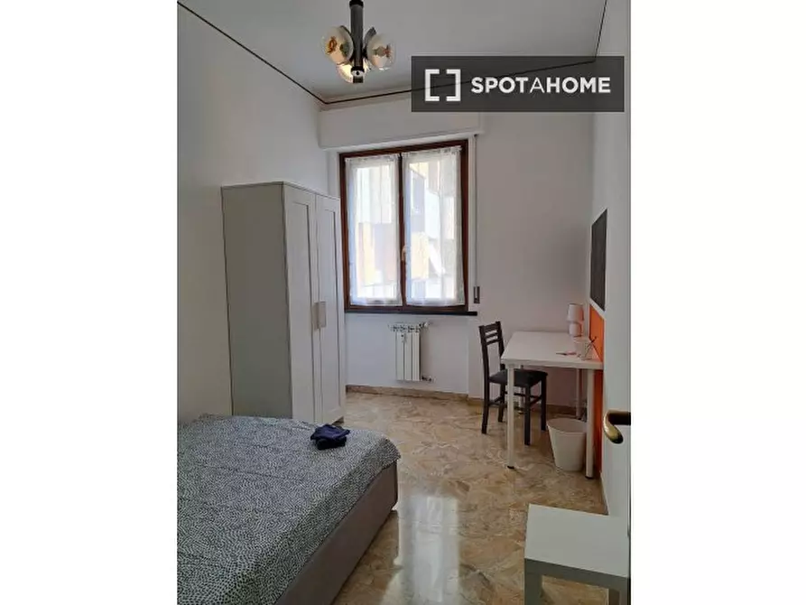 Immagine 13 di Camera condivisa in affitto  in VIA MINORETTI a Genova