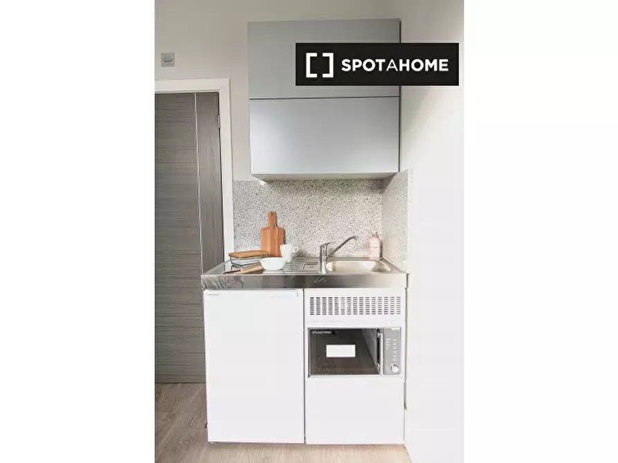 Immagine 4 di Ufficio in affitto  in A Old Brompton Rd a Kensington