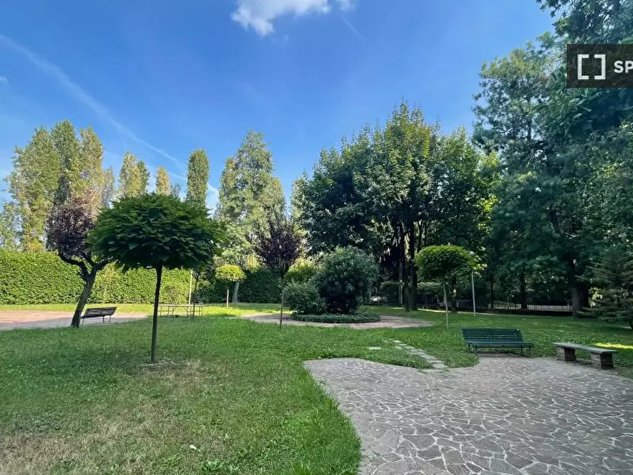 Immagine 2 di Camera condivisa in affitto  in Via Palmaria a Milano