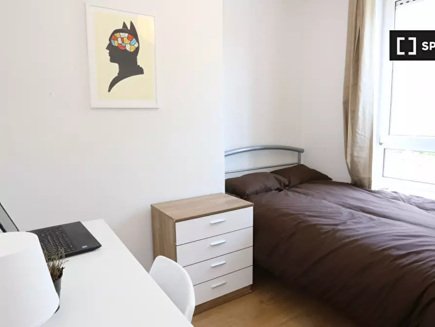 Immagine 1 di Camera condivisa in affitto  in Bromley High St a Poplar