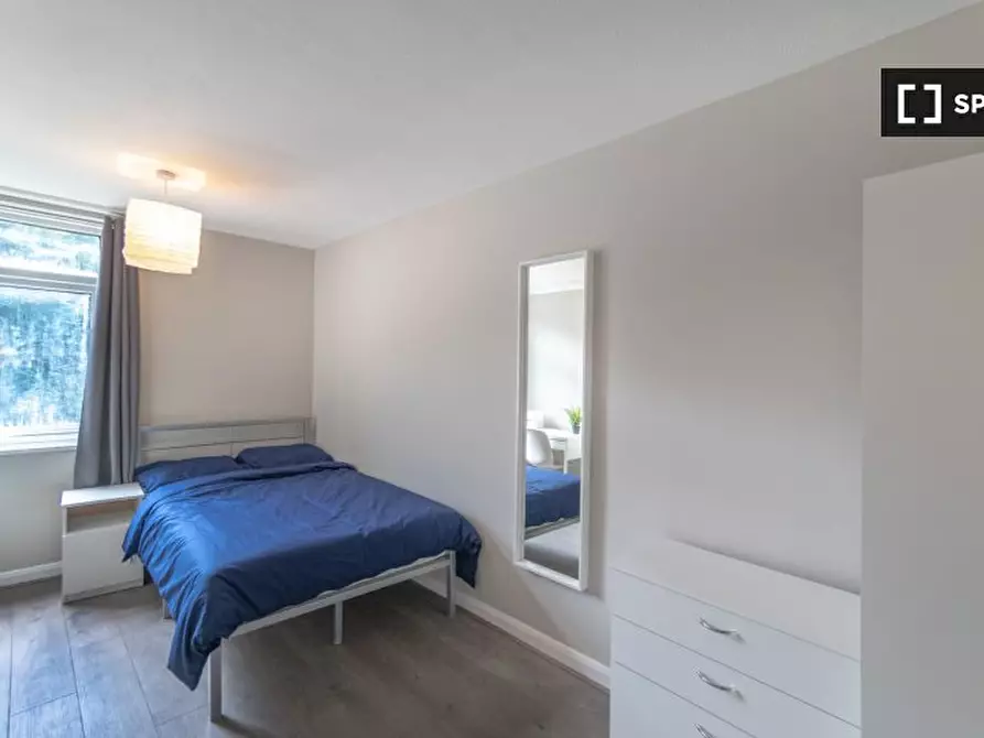 Immagine 13 di Camera condivisa in affitto  in Hind Grove a Poplar