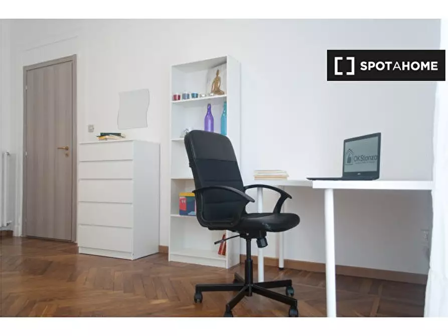 Immagine 7 di Camera condivisa in affitto  in Via Aldo Barbaro a Torino