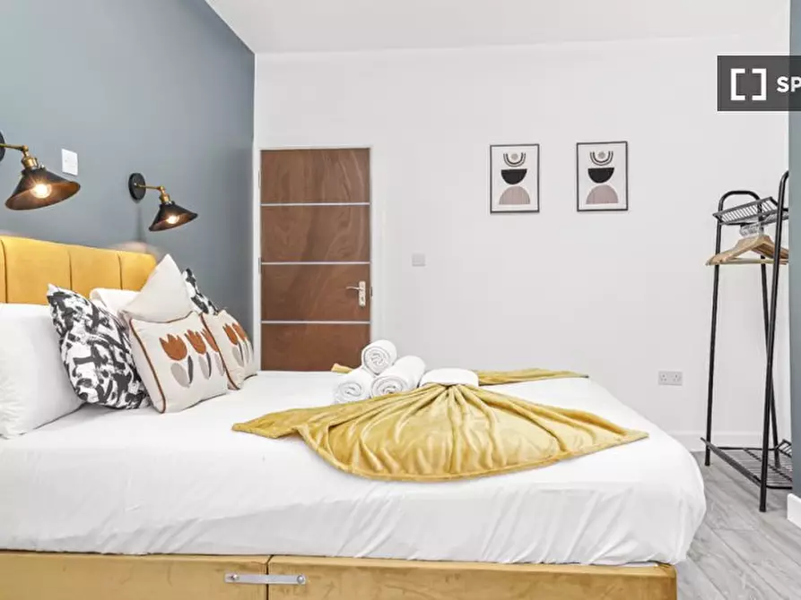 Immagine 11 di Appartamento in affitto  in flat a a Tottenham