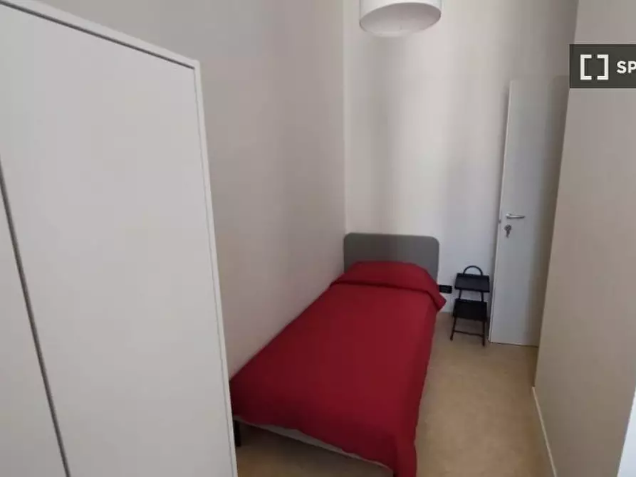Immagine 1 di Camera condivisa in affitto  in Via Giuseppe la Farina a Firenze