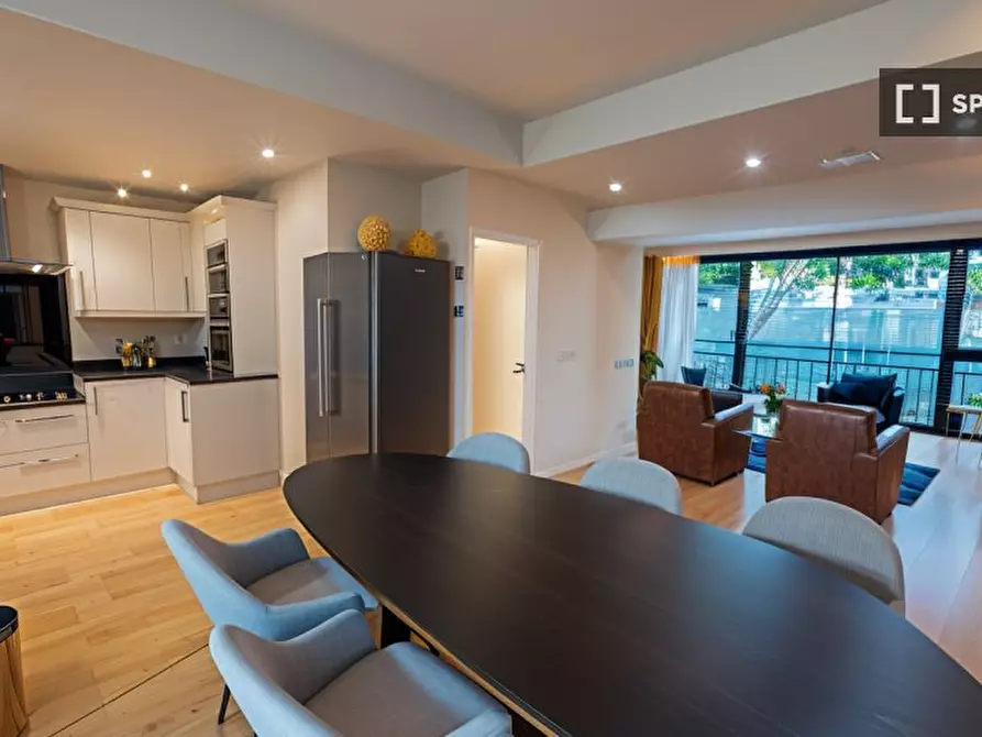 Immagine 6 di Appartamento in affitto  in Tollgate Rd a Camberwell