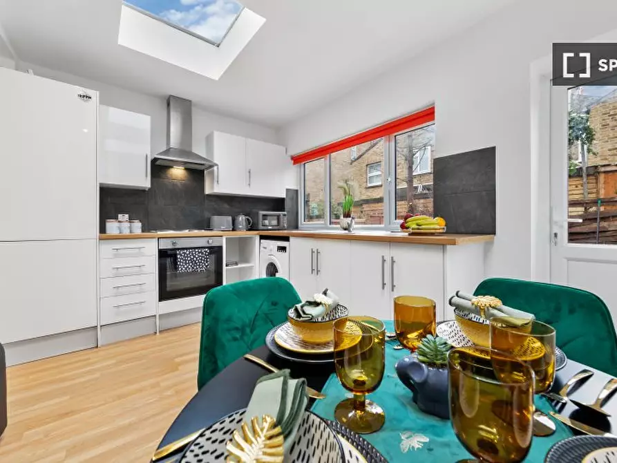 Immagine 13 di Appartamento in affitto  in Furley Rd a Camberwell