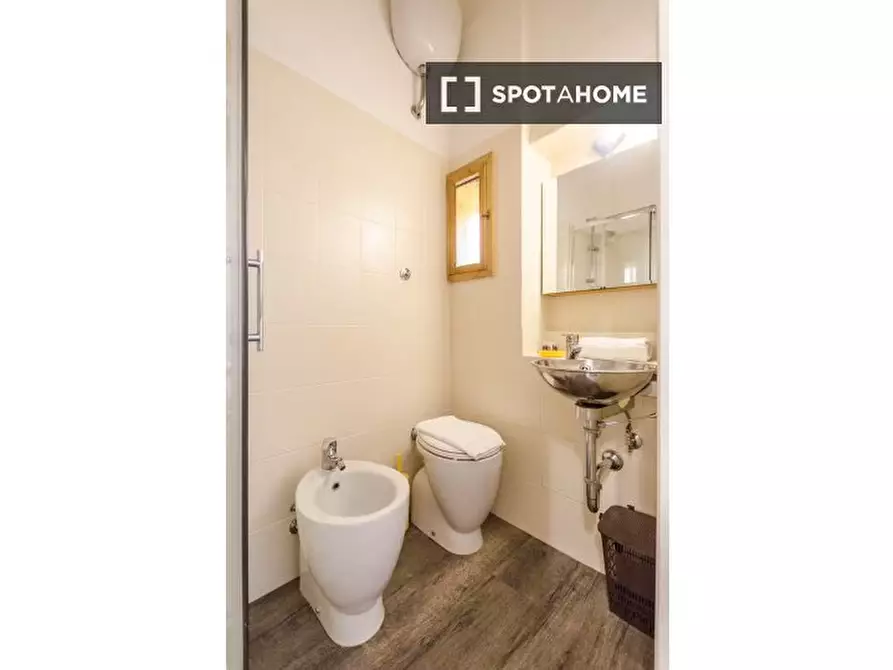 Immagine 17 di Ufficio in affitto  in Via Sant'Apollonia a Bologna