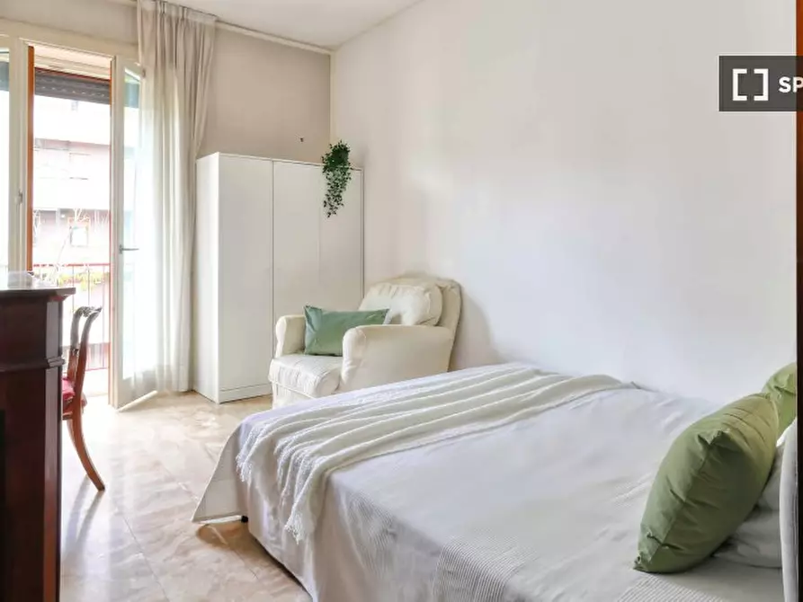 Immagine 4 di Camera condivisa in affitto  in Via Adeodato Ressi a Milano