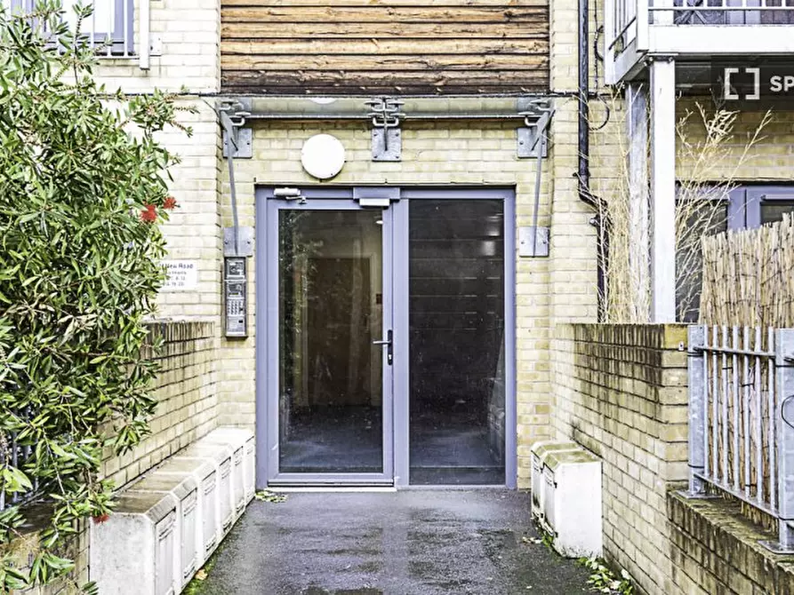 Immagine 17 di Appartamento in affitto  in New Road a Poplar