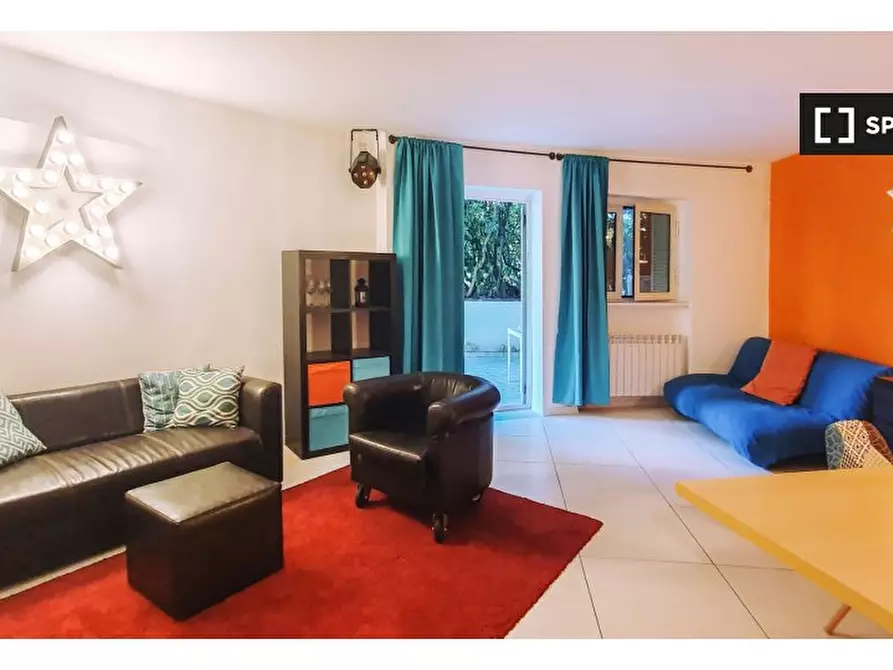 Immagine 4 di Appartamento in affitto  in Via Massimo Meliconi, 00128 Roma RM, Italy a Roma