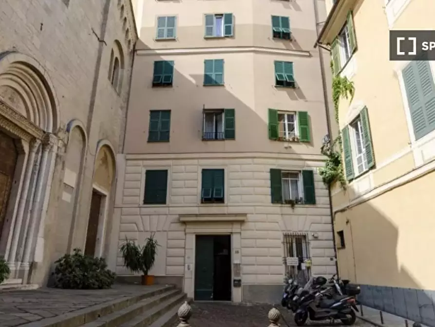 Immagine 2 di Appartamento in affitto  in Salita di Santa Maria di Castello a Genova