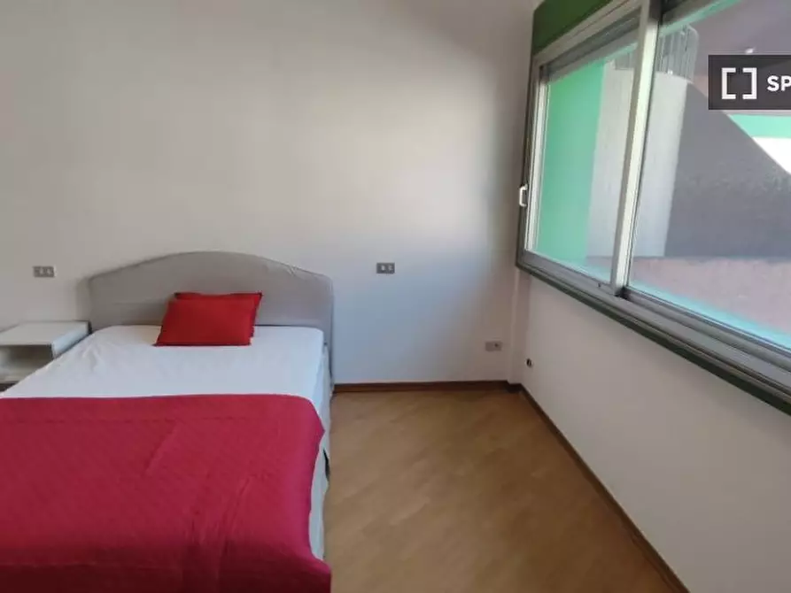 Immagine 1 di Camera condivisa in affitto  in Via del Ponte all'Asse a Firenze