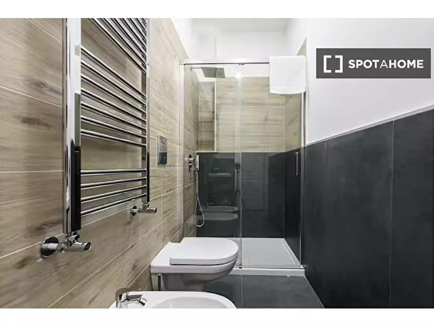 Immagine 1 di Ufficio in affitto  in Via Nicolò Tommaseo a Napoli