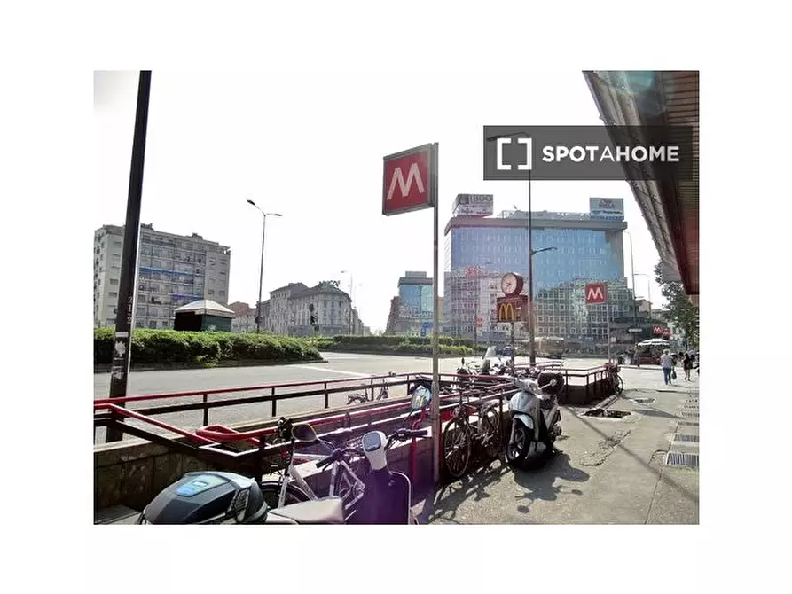 Immagine 15 di Appartamento in affitto  in Via Andrea Costa a Milano