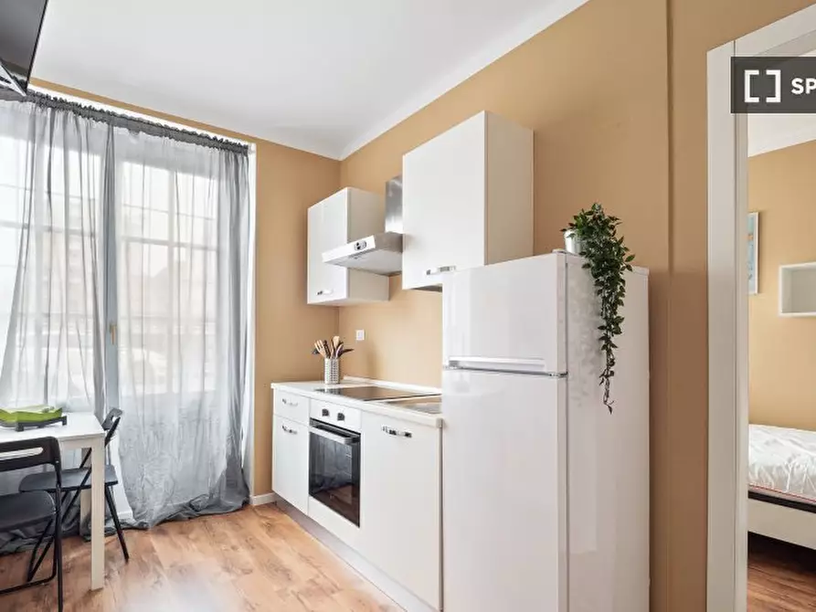 Immagine 4 di Camera condivisa in affitto  in Via Isaac Newton/B a Milano