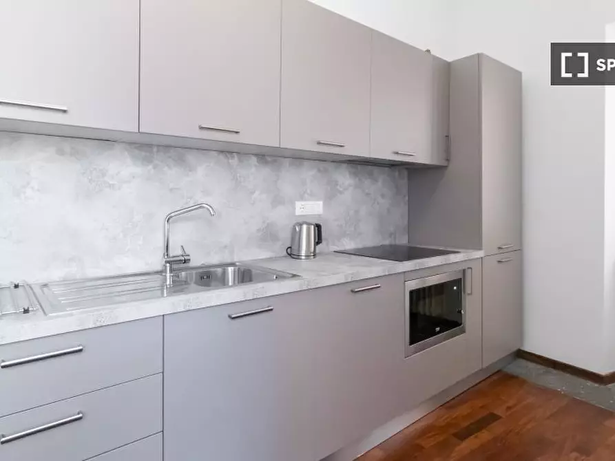 Immagine 2 di Appartamento in affitto  in Via Dei Cappuccini a Roma