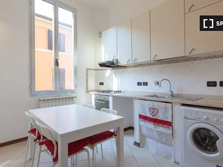 Immagine 5 di Camera condivisa in affitto  in Via Giuseppe Petroni a Bologna