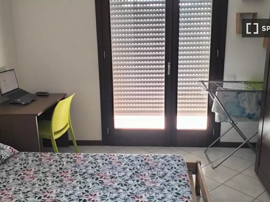Immagine 1 di Camera condivisa in affitto  in Viale Sarca a Milano