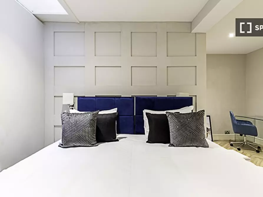Immagine 11 di Appartamento in affitto  in Clanricarde Gardens a Paddington