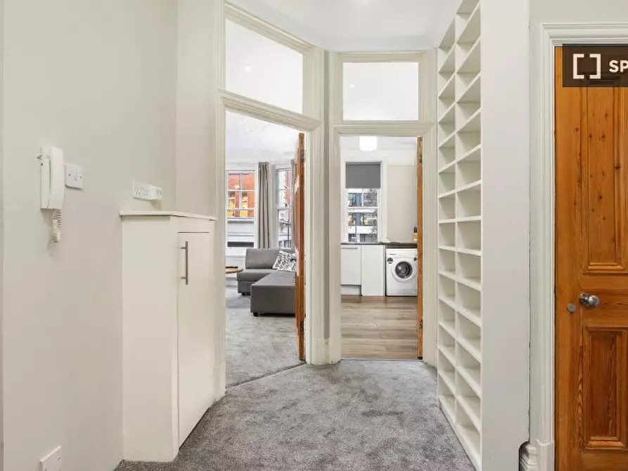 Immagine 7 di Appartamento in affitto  in Great Portland Street a Paddington