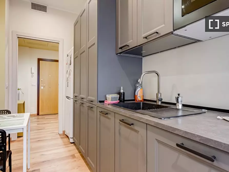 Immagine 9 di Camera condivisa in affitto  in Via Ostiense a Roma