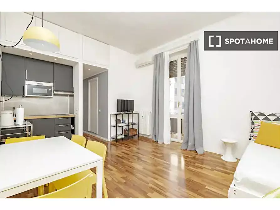 Immagine 4 di Appartamento in affitto  in Via Giambellino a Milano