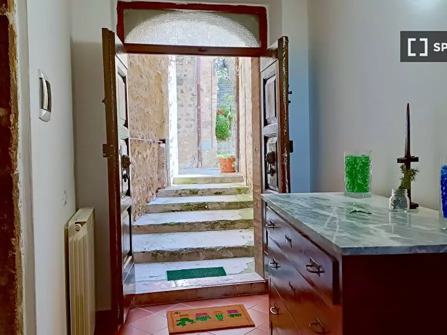 Immagine 4 di Camera condivisa in affitto  in Via di Mezzo a Poggiodomo