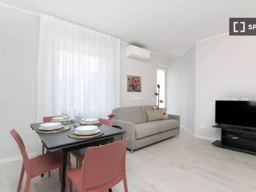 Immagine 2 di Appartamento in affitto  in Via Alfredo Comandini a Milano