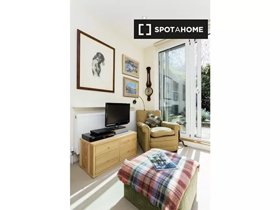 Immagine 4 di Appartamento in affitto  in Garden Flat a Hammersmith