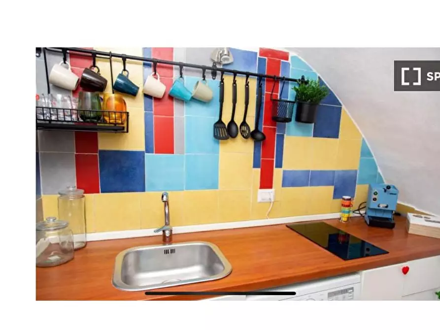 Immagine 3 di Appartamento in affitto  in Via San Biagio Dei Librai a Napoli