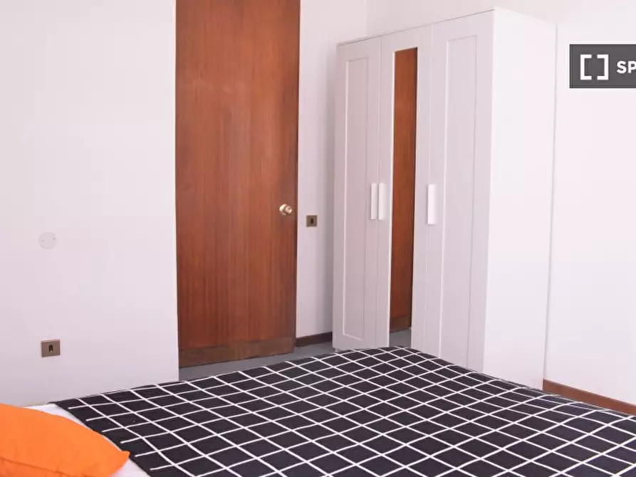 Immagine 2 di Camera condivisa in affitto  in Via Tigelliob a Cagliari