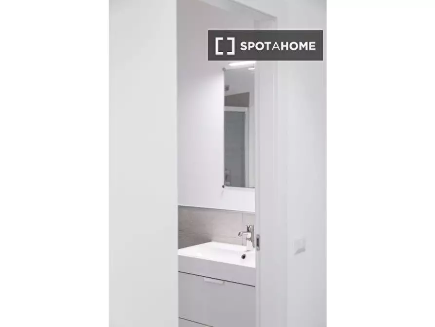Immagine 19 di Appartamento in affitto  in Via Pindemonte a Milano