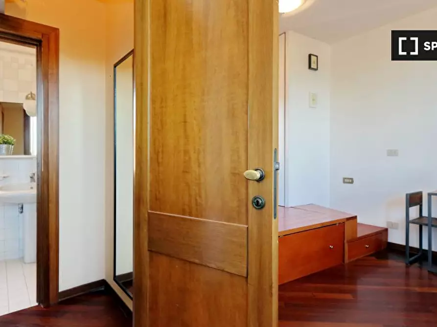 Immagine 12 di Ufficio in affitto  in Via del Colosseo a Roma