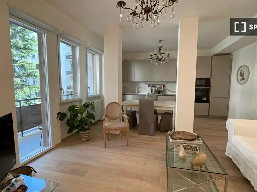 Immagine 1 di Appartamento in affitto  in Via Lovanio a Milano