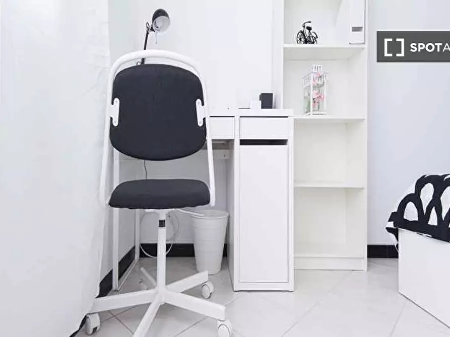 Immagine 2 di Camera condivisa in affitto  in Via Risorgimento Milan a Sesto San Giovanni