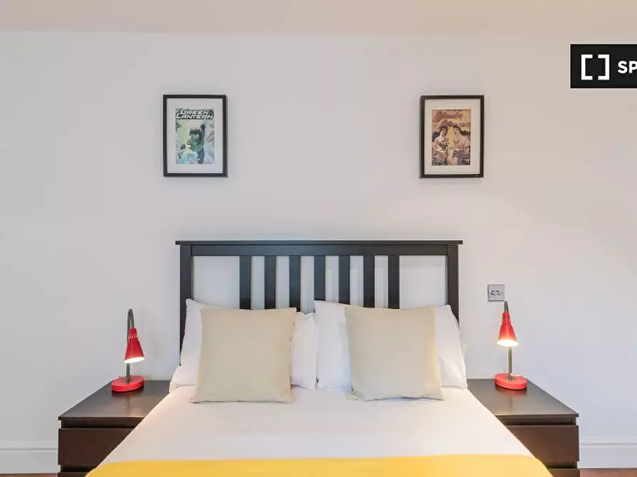 Immagine 13 di Appartamento in affitto  in Mornington St a Camden Town